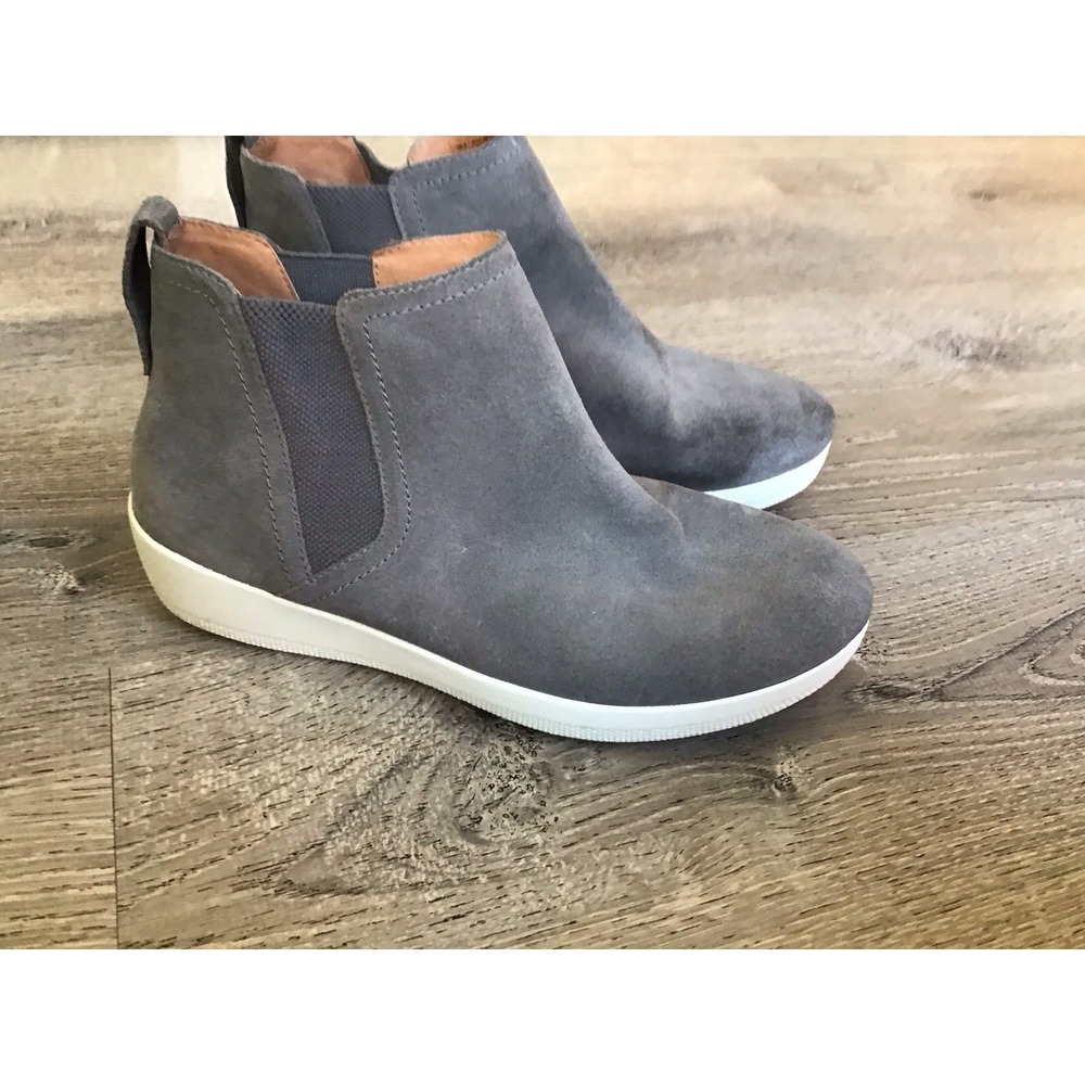 FitFlop Superchelsea Womens Chelsea Boots Gray Suede Pull On Ankle Booties 8